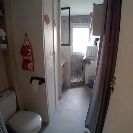 En Montagne A 30 M² Avec Balcon شقة آلوفارْ