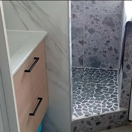 En Montagne A 30 M² Avec Balcon شقة